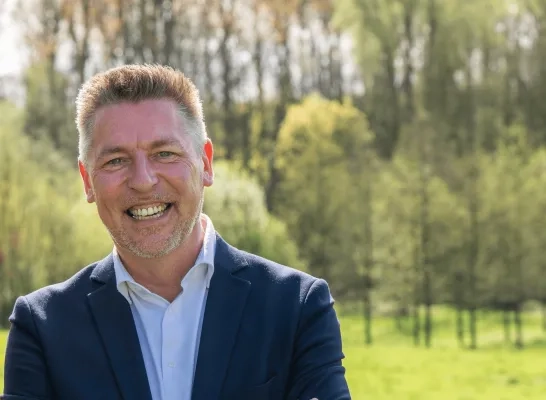Kris Poelaert trekt de cd&v-lijst voor fusiegemeente Pajottegem Kris Poelaert trekt de cd&v-lijst voor fusiegemeente Pajottegem