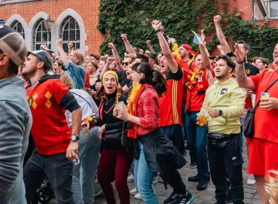 Voetbalgekte in Halle
