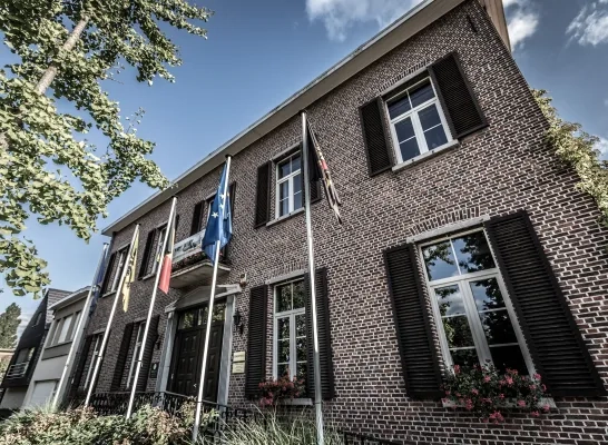 kampenhoutgemeentehuis.jpg