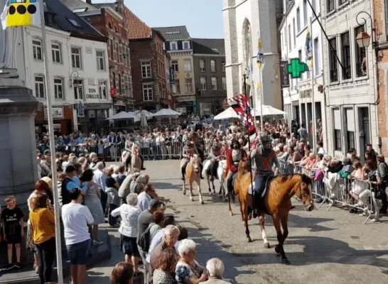 De Mariaprocessie in Halle De Mariaprocessie in Halle