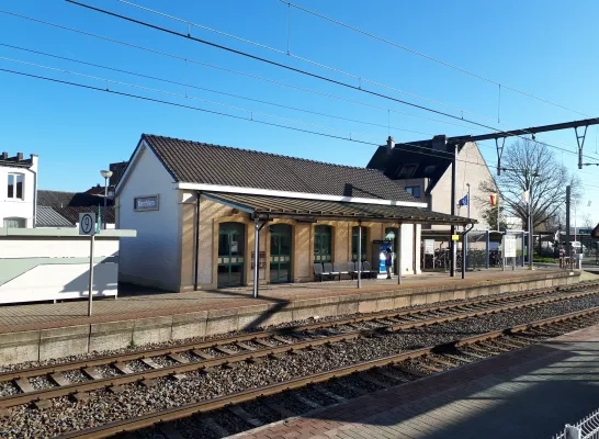 station_merchtem.jpg