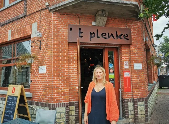 t_plenke_cafe.jpg