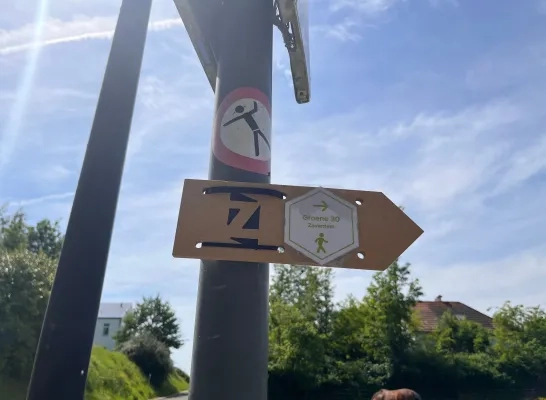 De wandelingen zijn bewegwijzerd De wandelingen zijn bewegwijzerd