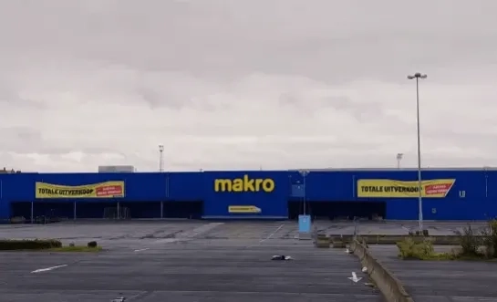 Makro Sint-Pieters-Leeuw