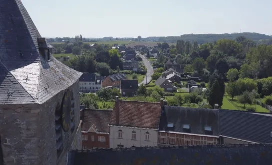 De kerktoren van Gooik, binnenkort Pajottegem