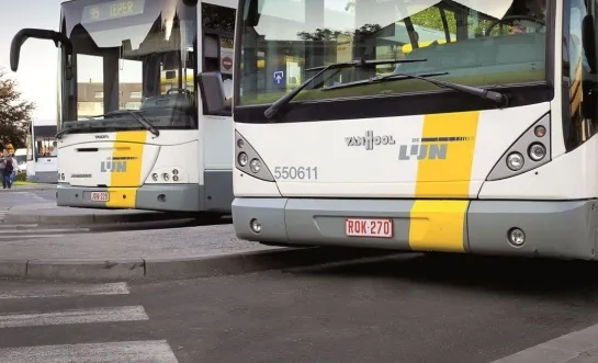 bus_de_lijn_4_0_0.jpg