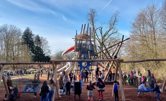 De speeltuin in het provinciedomein Huizingen