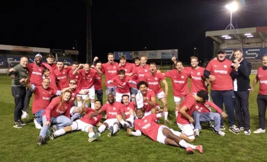 SK Londerzeel wint met 0-2 op Geel en pakt titel in derde nationale B