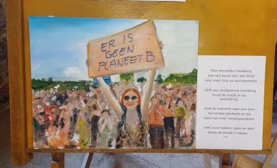 Kunstkring 10x10 uit Rode wil met expo bezoekers doen nadenken over overconsumptie 
