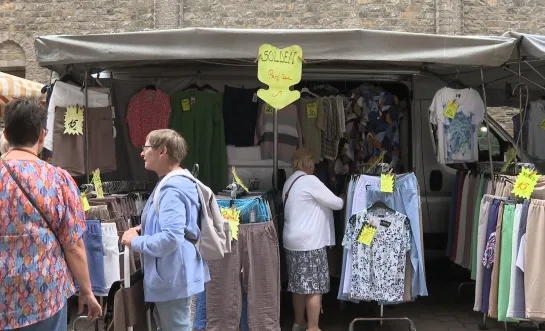 Modehandelaars tevreden over zomersolden, ook in Halle