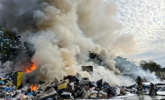 Brand in een afvalverwerkend bedrijf in Anderlecht