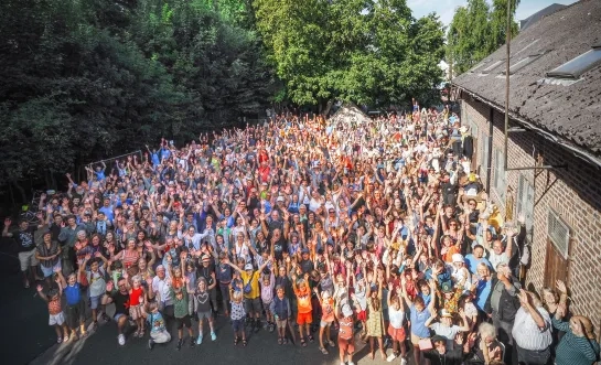 Folk verovert Gooik tijdens de Stage voor Volksmuziek