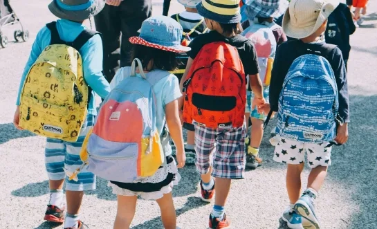 Kinderen op uitstap
