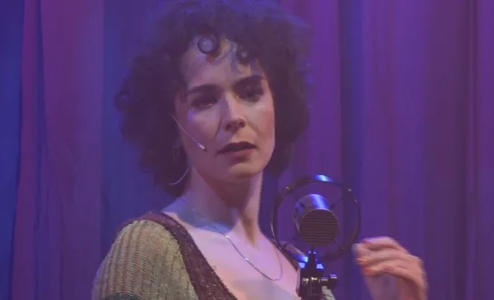 Actrice Daphne Wellens in de rol van Ann Christy