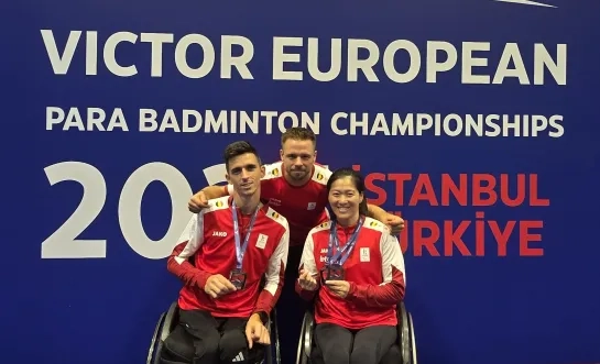 Brent Van Der Kelen en Kiki To pakken zilver op EK para-badminton