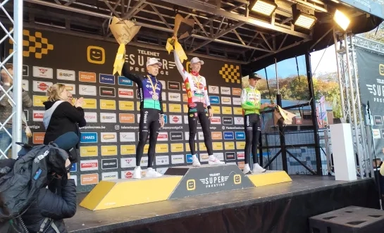 Michael Vanthourenhout wint Druivencross