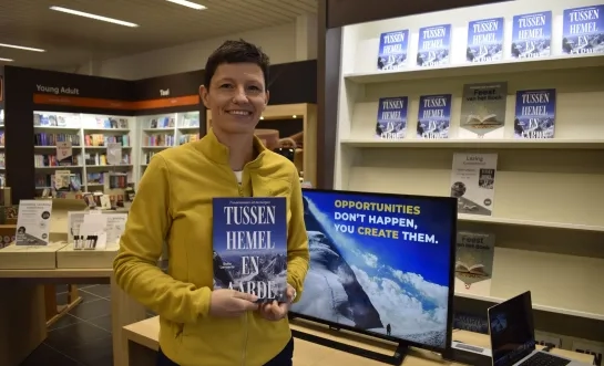 Bergbeklimster Sofie Lenaerts leest voor in Kampenhout tijdens ‘Feest van het Boek’ Bergbeklimster Sofie Lenaerts leest voor in Kampenhout tijdens ‘Feest van het Boek’