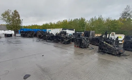 Schade na de brand in het recyclagepark van Incovo in Machelen