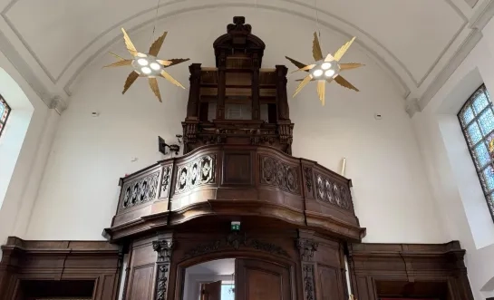 Orgel van Sint-Pieterskerk in Leerbeek is terug van geweest: “Orgel uit 1648 zal hemels klinken”  
