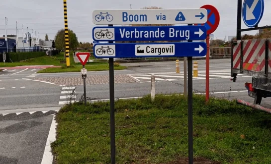 De fietssnelweg F1 is nu overal bewegwijzerd