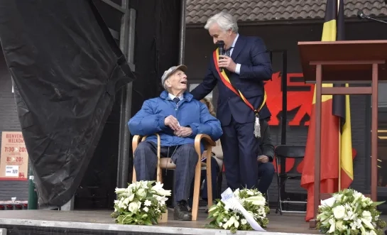 Victor Swaelens wordt ereburger van Sint-Genesius-Rode