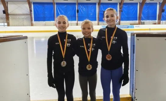 Kunstschaatsclub Heuvelkouter Liedekerke pakt drie medailles op het BK