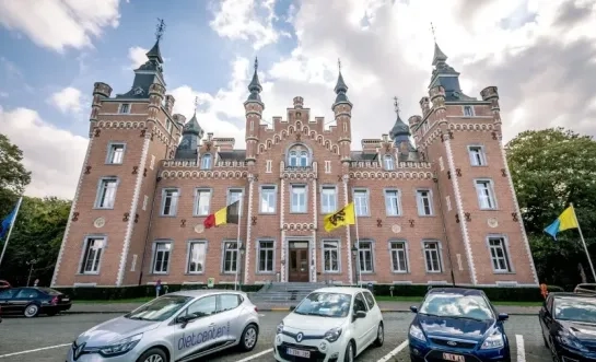 Dilbeek investeert volgende 6 jaar 100 miljoen euro: “80 miljoen voor wegen en gebouwen”