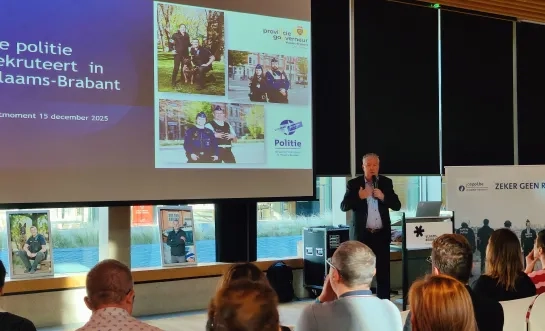 Toelichting van de provinciale campagne 'De politie rekruteert' die de vele tekorten bij de politie moest wegwerken