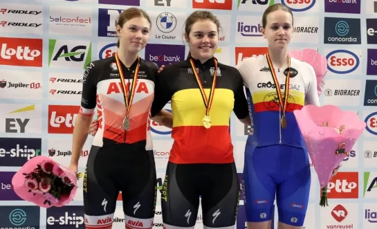 Maxine uit Opwijk pakt drie titels op BK baanwielrennen