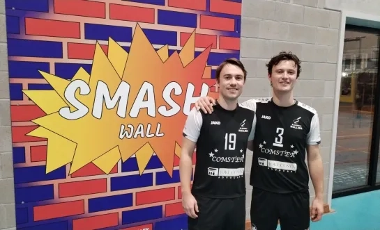 Volleybalbroers Janssen spelen op dezelfde positie bij Kruikenburg Ternat