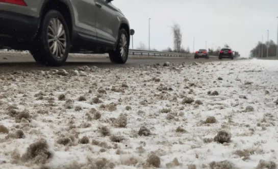 Auto in de sneeuw
