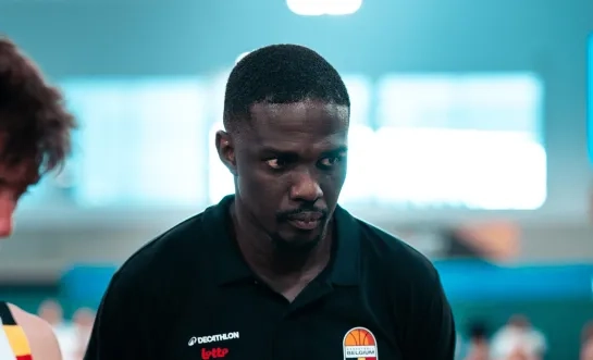 Assenaar Randy Oveneke wordt de nieuwe coach van Asse-Ternat