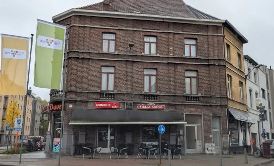 Café Omnibus aan het Stationsplein