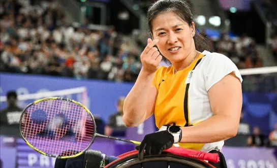 Man Kei To G badminton