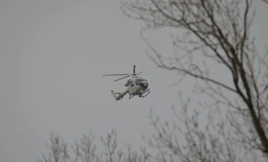 Helikopter federale politie boven Steenstraat Humbeek