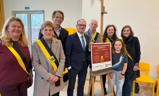 Het gemeentebestuur, de kinderburgemeester en minister Ben Weyts openen Blokbos