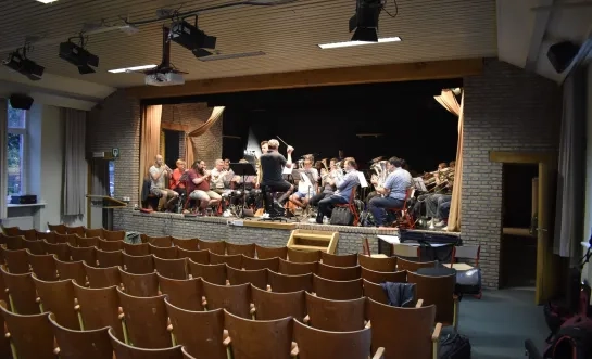 Brassband Buizingen repeteert in Don Bosco