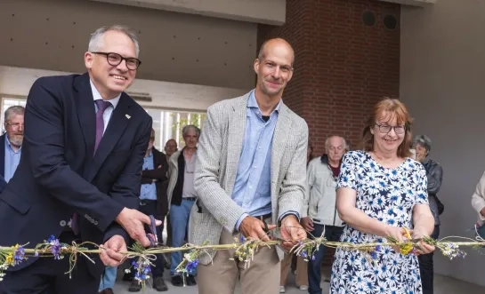 inhuldiging inheemse floratuin_vlnr_ Vlaams minister president Matthias Diependaele; Steven Dessein (administrateur-generaal Plantentuin Meise), Lieve Maes (voorzitster RvB Plantentuin Meise)