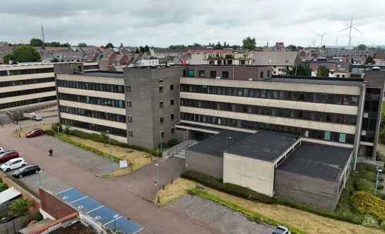 In deze oude gebouwen van de FOD Justitie en Financiën moet een nieuwe school voor scholengroep KorHa komen