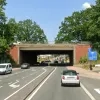 Onder meer de brug aan het op- en afrittencomplex in Ternat wordt versneld gerenoveerd