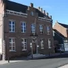 tollembeek_gemeentehuis.jpg