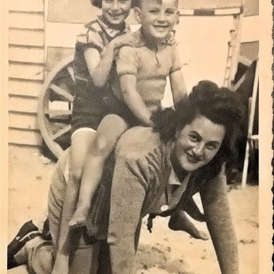 Edith, Marci en moeder Paula