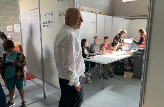 Burgemeester van Vilvoorde Hans Bonte is klaar om zijn stem uit te brengen